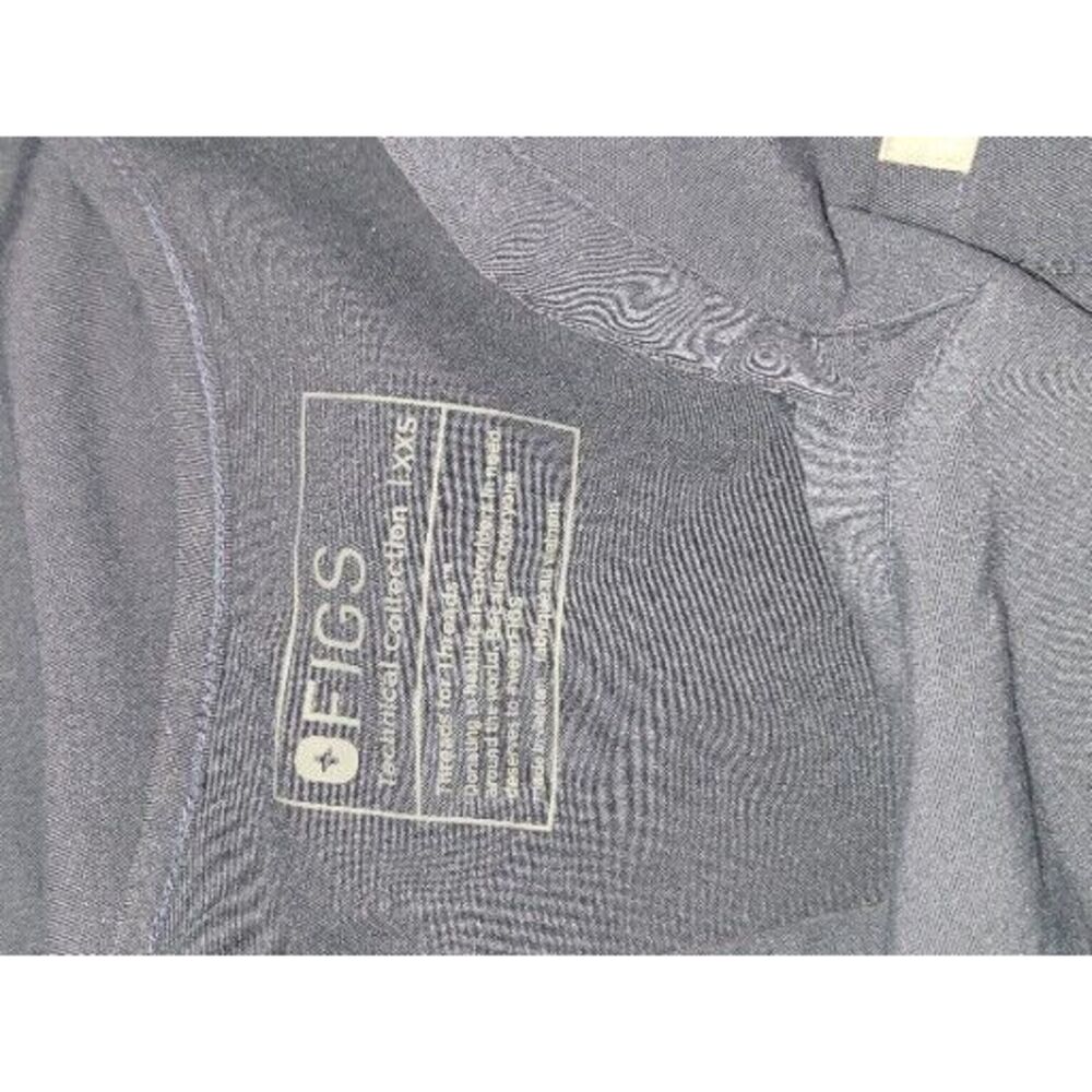 FIGS Technical Collection Scrub Top Gray Women's Size XXS - Picture 9 of 9